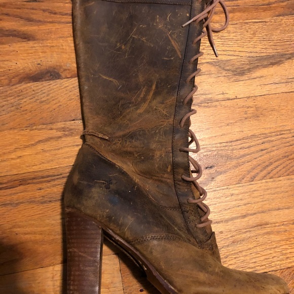Frye villager lace up heeled leather boots! - Picture 2 of 8